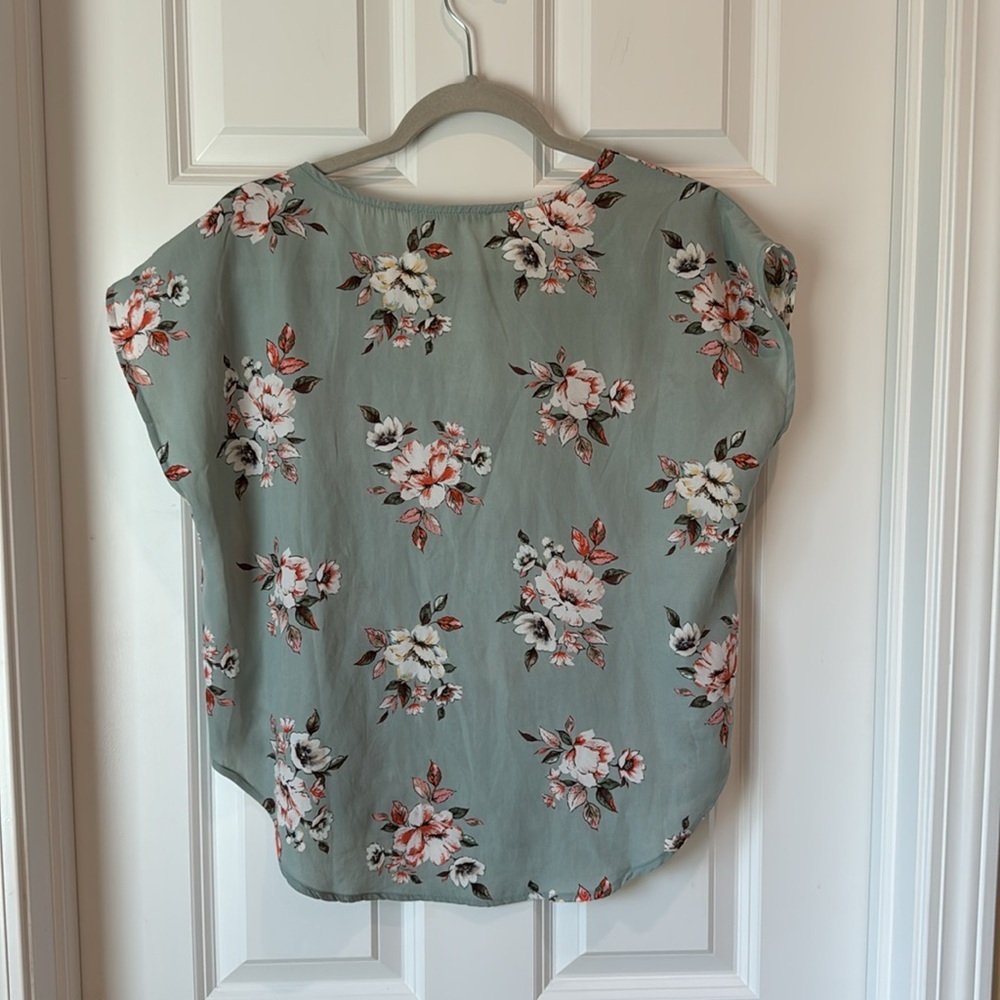 Sweet Rain Cross Neck Blouse Top - Small - Sage Green Floral - Picture 5 of 5
